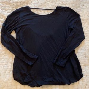 Ava Sky size S black long sleeve